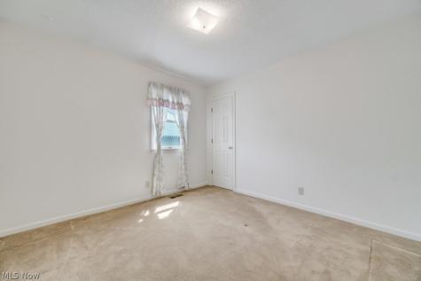 5178 W 151st Street Brook Park OH 44142