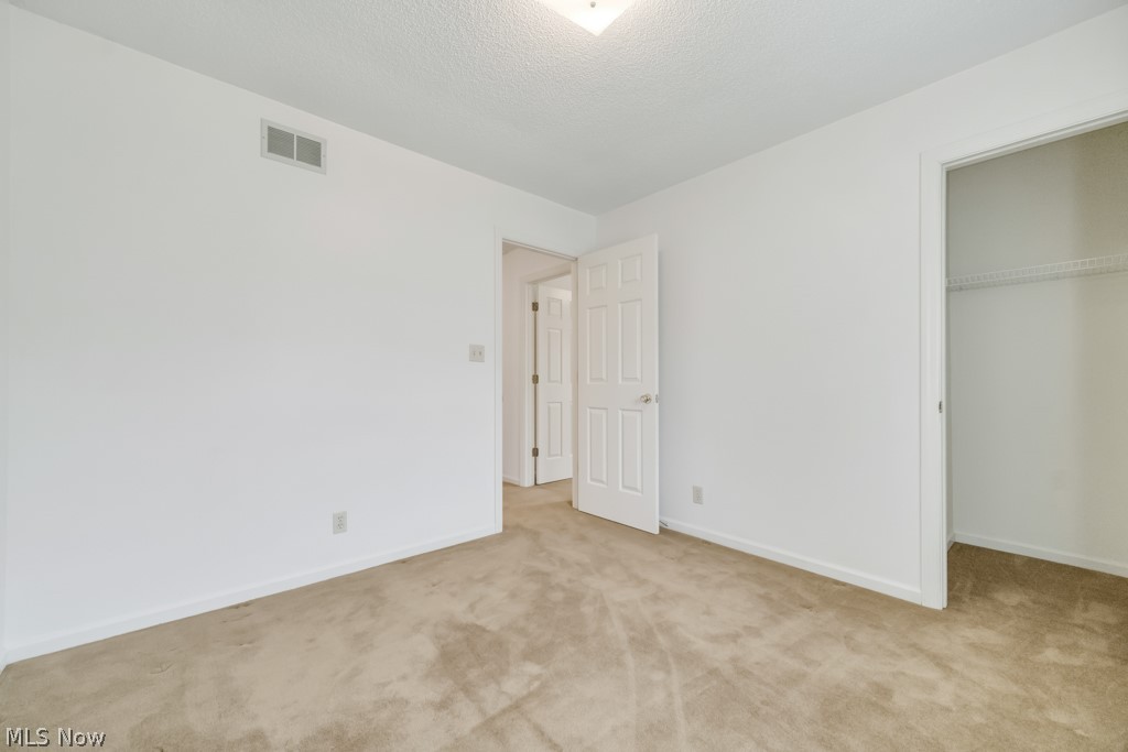 5178 W 151st Street Brook Park OH 44142