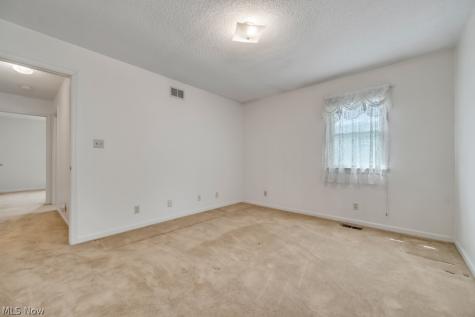 5178 W 151st Street Brook Park OH 44142