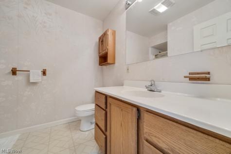 5178 W 151st Street Brook Park OH 44142
