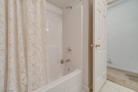 5178 W 151st Street Brook Park OH 44142