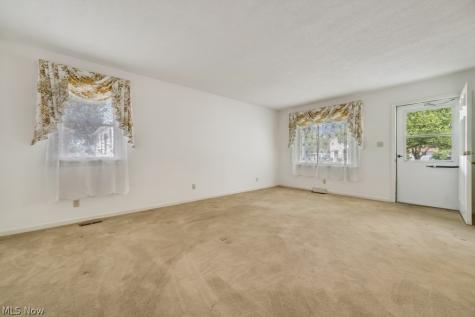 5178 W 151st Street Brook Park OH 44142