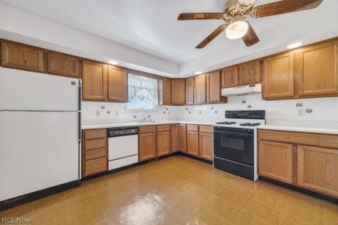5178 W 151st Street Brook Park OH 44142