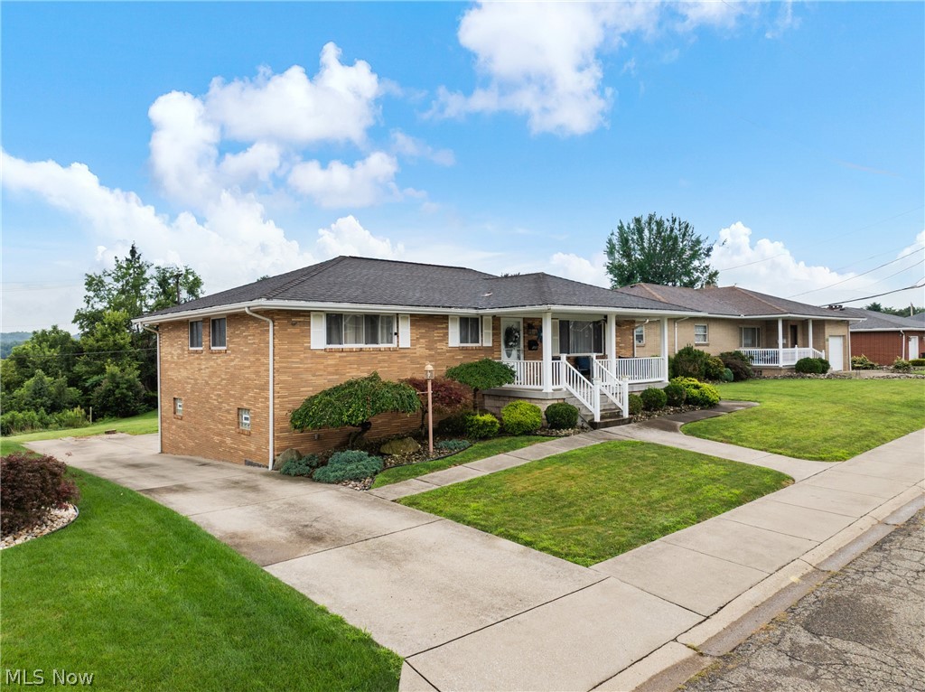 120 Benita Drive Mingo Junction OH 43938