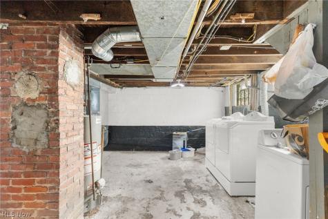 2311 Robbins Avenue Niles OH 44446