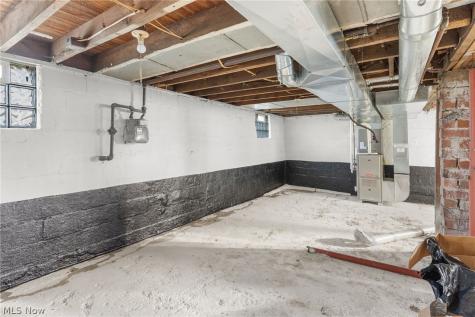 2311 Robbins Avenue Niles OH 44446