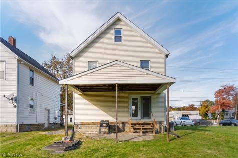 2311 Robbins Avenue Niles OH 44446