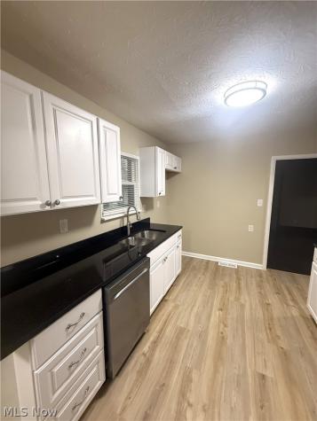 422 N Firestone Boulevard Akron OH 44301