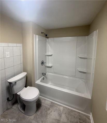 422 N Firestone Boulevard Akron OH 44301