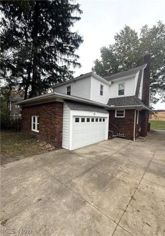 422 N Firestone Boulevard Akron OH 44301