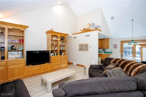 4366 Woodlake Trail Wooster OH 44691