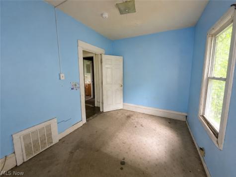 9705 Dunlap Avenue Cleveland OH 44105