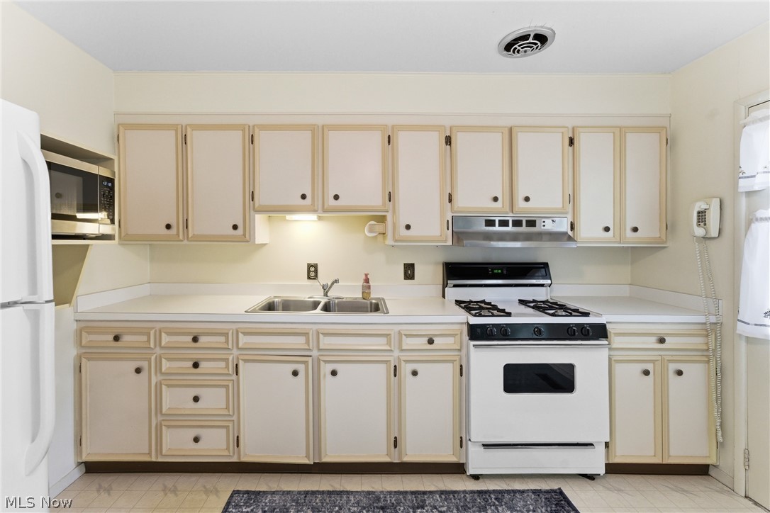 2610 Center Avenue Alliance OH 44601