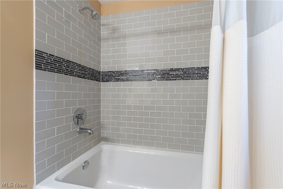 4222 E Edgerton Road Brecksville OH 44141