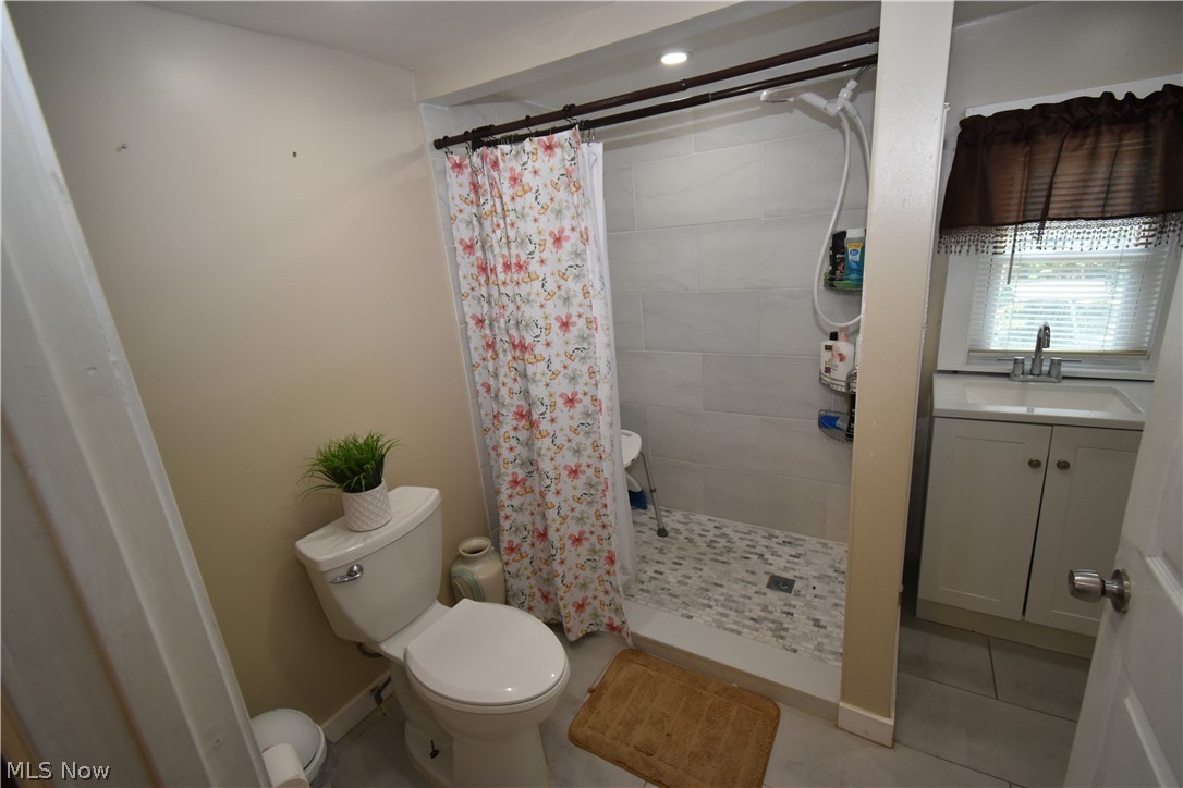 4126 Poe Avenue Cleveland OH 44109