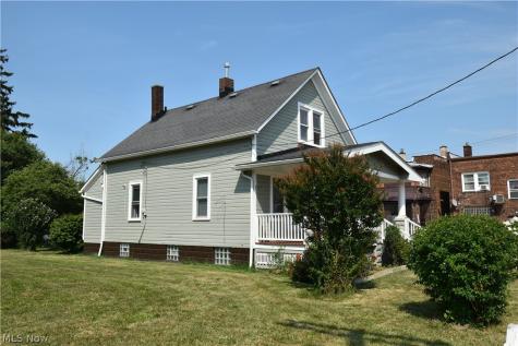 4126 Poe Avenue Cleveland OH 44109