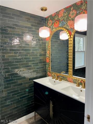 333 Parkway Drive Berea OH 44017