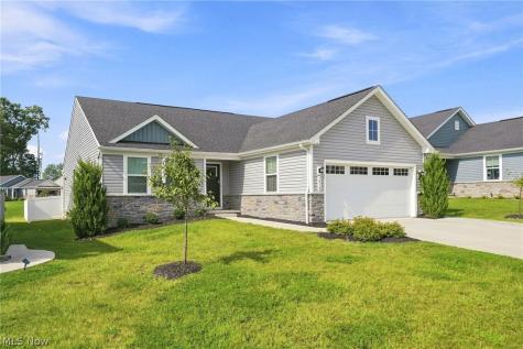 1018 Sunrise Way Lakemore OH 44312