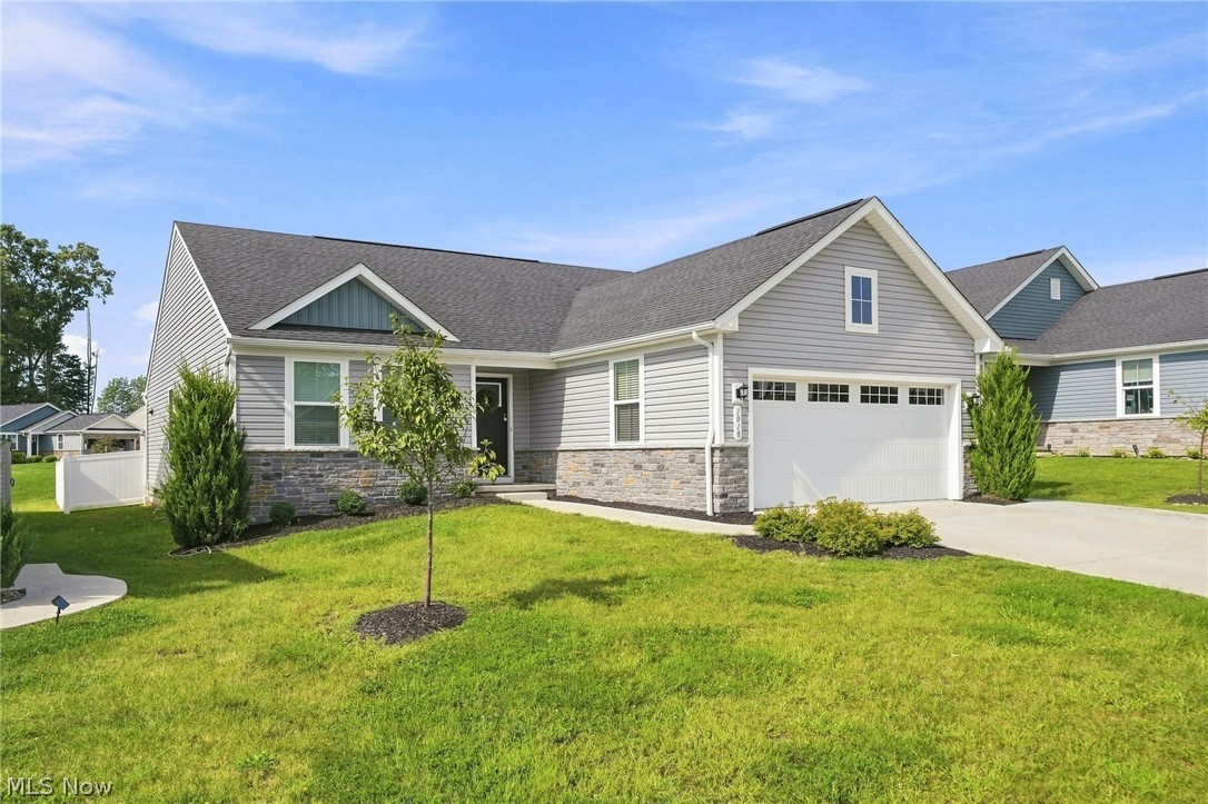 1018 Sunrise Way Lakemore OH 44312