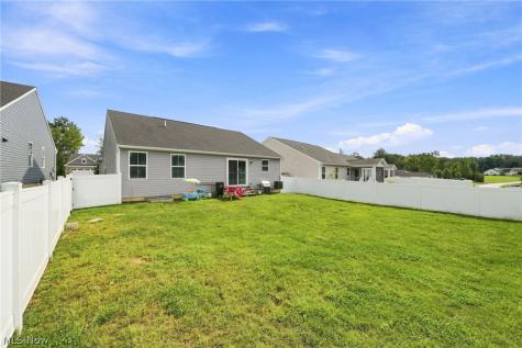 1018 Sunrise Way Lakemore OH 44312
