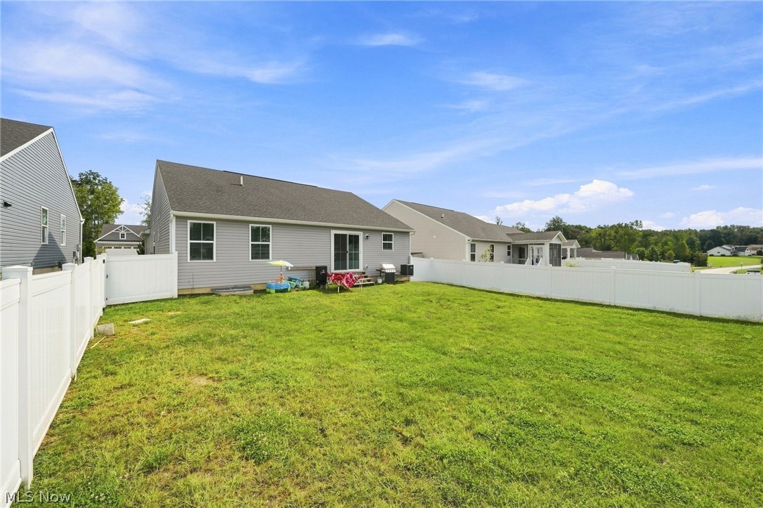 1018 Sunrise Way Lakemore OH 44312