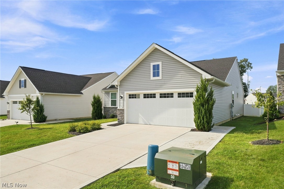 1018 Sunrise Way Lakemore OH 44312