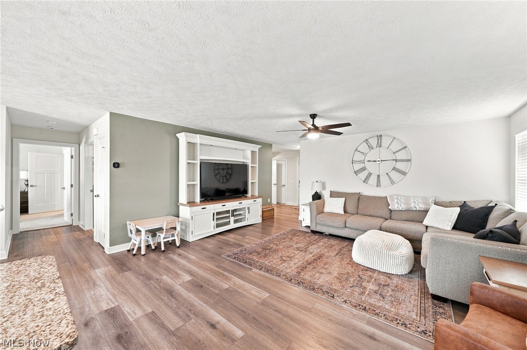 1018 Sunrise Way Lakemore OH 44312