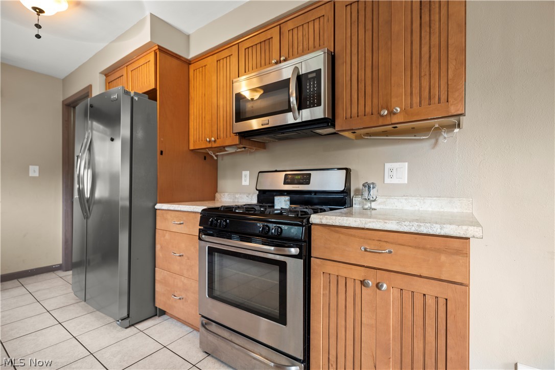 154 E Main Street Amherst OH 44001