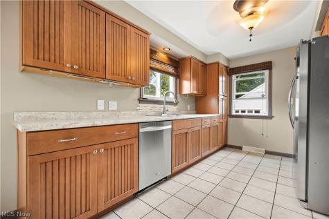 154 E Main Street Amherst OH 44001