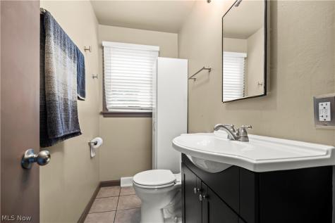 154 E Main Street Amherst OH 44001