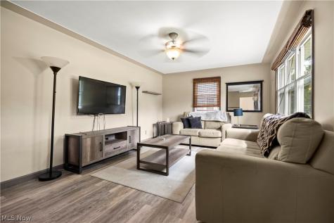 154 E Main Street Amherst OH 44001