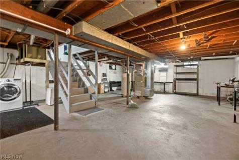 154 E Main Street Amherst OH 44001