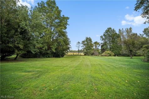 154 E Main Street Amherst OH 44001