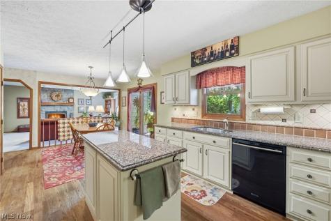 30911 Riviera Lane Westlake OH 44145