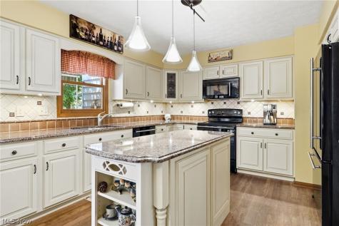 30911 Riviera Lane Westlake OH 44145