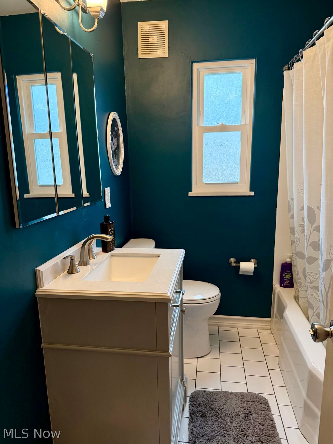 8024 Southington Drive Cleveland OH 44129