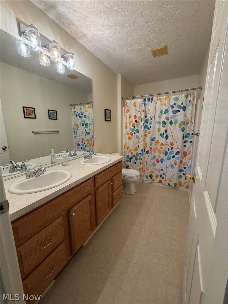 421 Windham Court Broadview Heights OH 44147