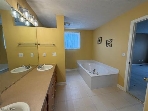421 Windham Court Broadview Heights OH 44147