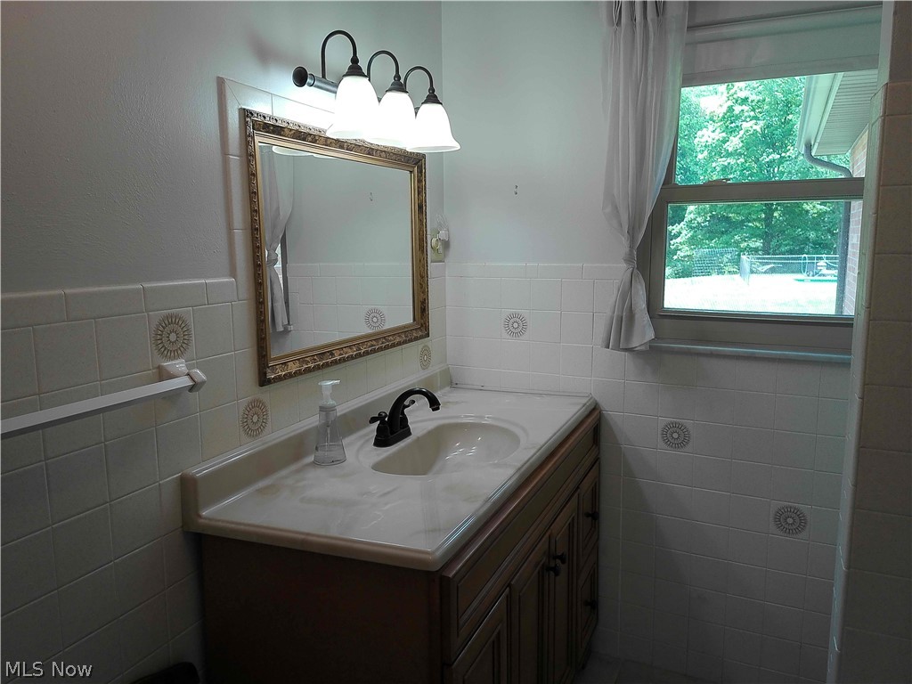 1960 County Road 56 Toronto OH 43964