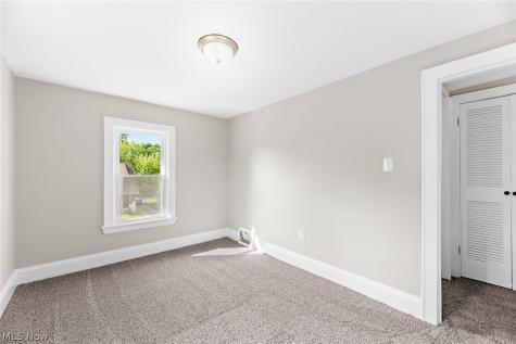 677 Eastland Avenue Akron OH 44305