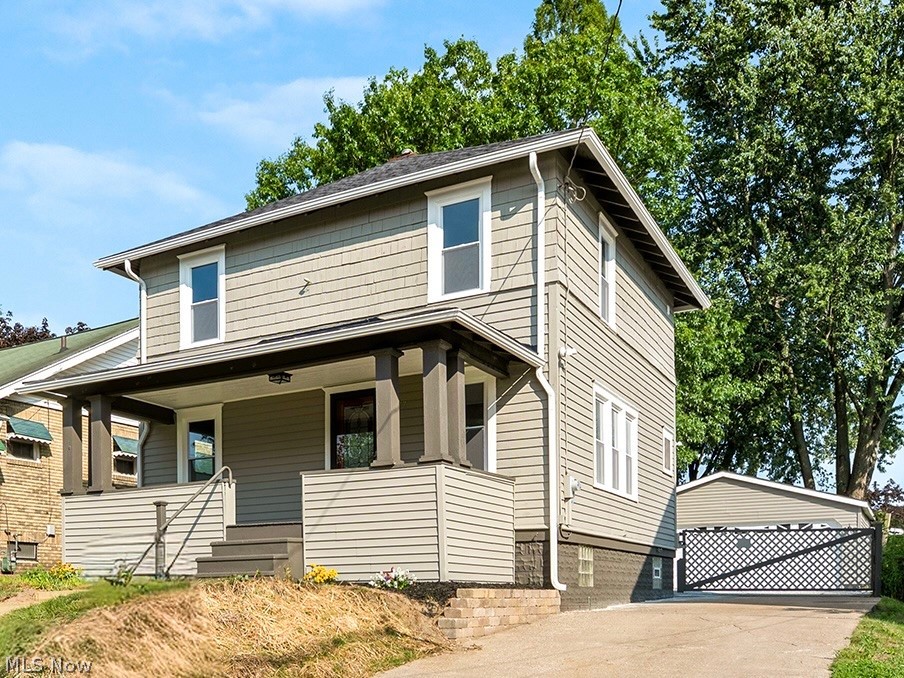 677 Eastland Avenue Akron OH 44305
