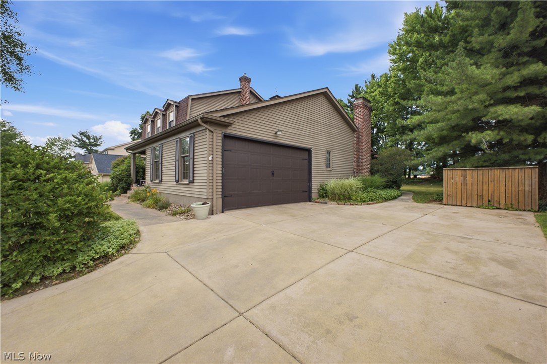 3218 Hummingbird Hill Drive Poland OH 44514
