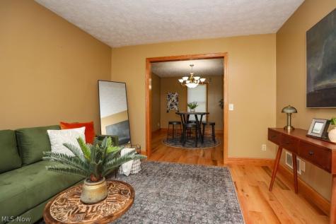 2533 Acorn Avenue Ravenna OH 44266