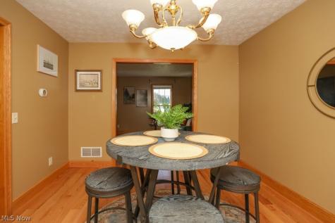 2533 Acorn Avenue Ravenna OH 44266