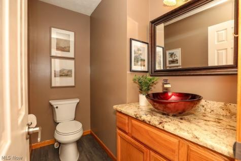 2533 Acorn Avenue Ravenna OH 44266