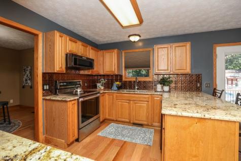 2533 Acorn Avenue Ravenna OH 44266
