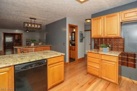 2533 Acorn Avenue Ravenna OH 44266