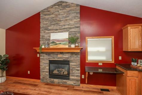 2533 Acorn Avenue Ravenna OH 44266