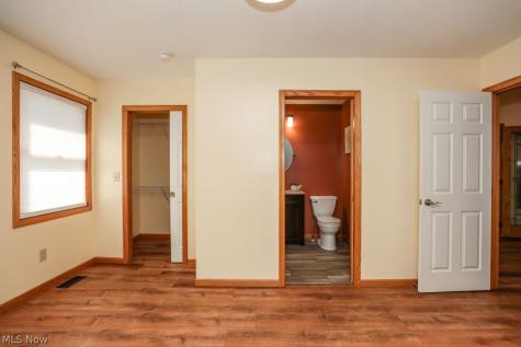 2533 Acorn Avenue Ravenna OH 44266