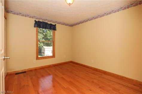 2533 Acorn Avenue Ravenna OH 44266